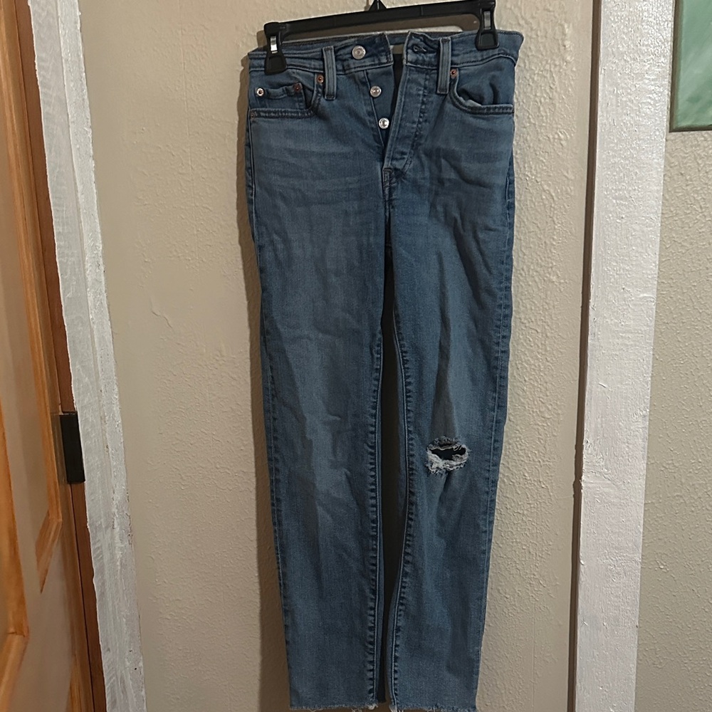 Stylish Blue Distressed Jeans